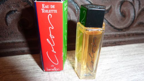 Miniature de parfum COLORS de BENETTON