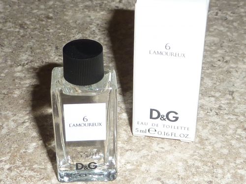 Miniature N°6 L'AMOUREUX de  D&G