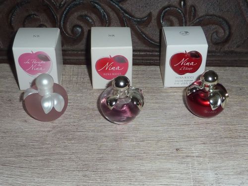 Miniatures de parfum NINA de RICCI VERSION PETITE BOITE
