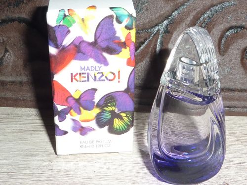 Miniature de parfum MADLY de KENZO