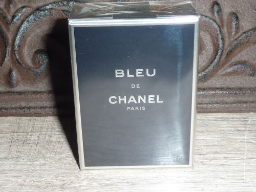 Miniature de parfum BLEU de CHANEL sous blister
