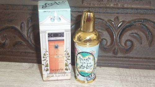 Miniature de parfum BENEFIT
