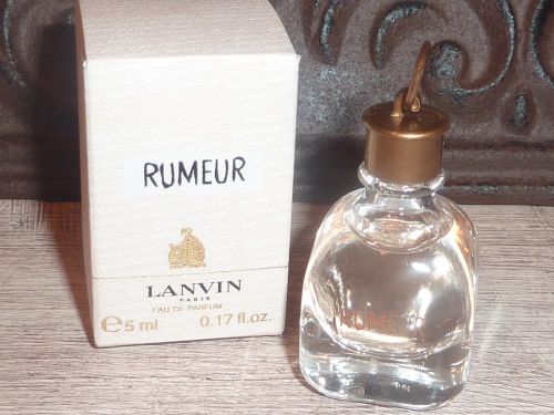 Miniature de parfum RUMEUR de LANVIN