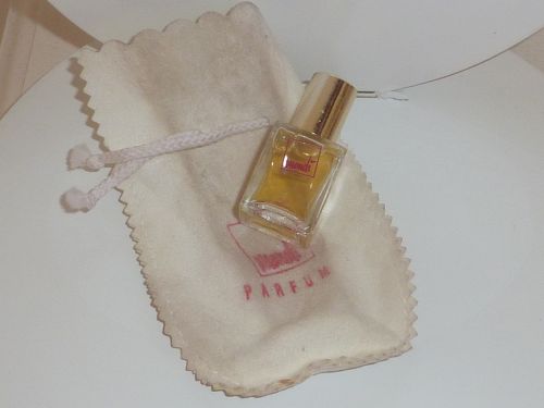 Miniature de parfum WONDI