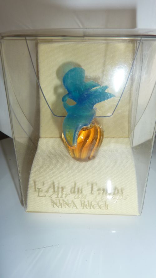 Miniature de parfum COLOMBES BLEUES de RICCI