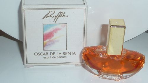 Miniature de parfum RUFFES de OSCAR DE LA RENTA