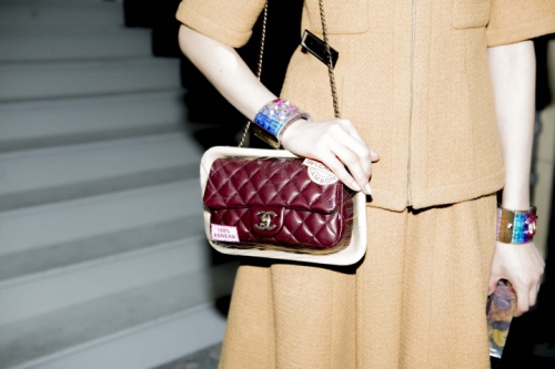 chanel-rtw-fw2014-backstage-18_110754792713.jpg_carousel_parties.jpg