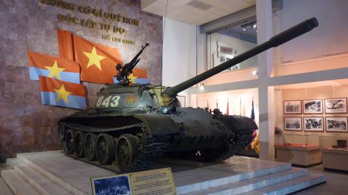 Suite Musee d 'Histoire Militaire du Vietnam