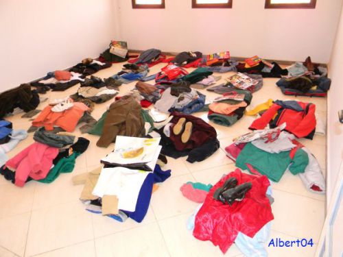 26 mars Distribution de vêtements (7)