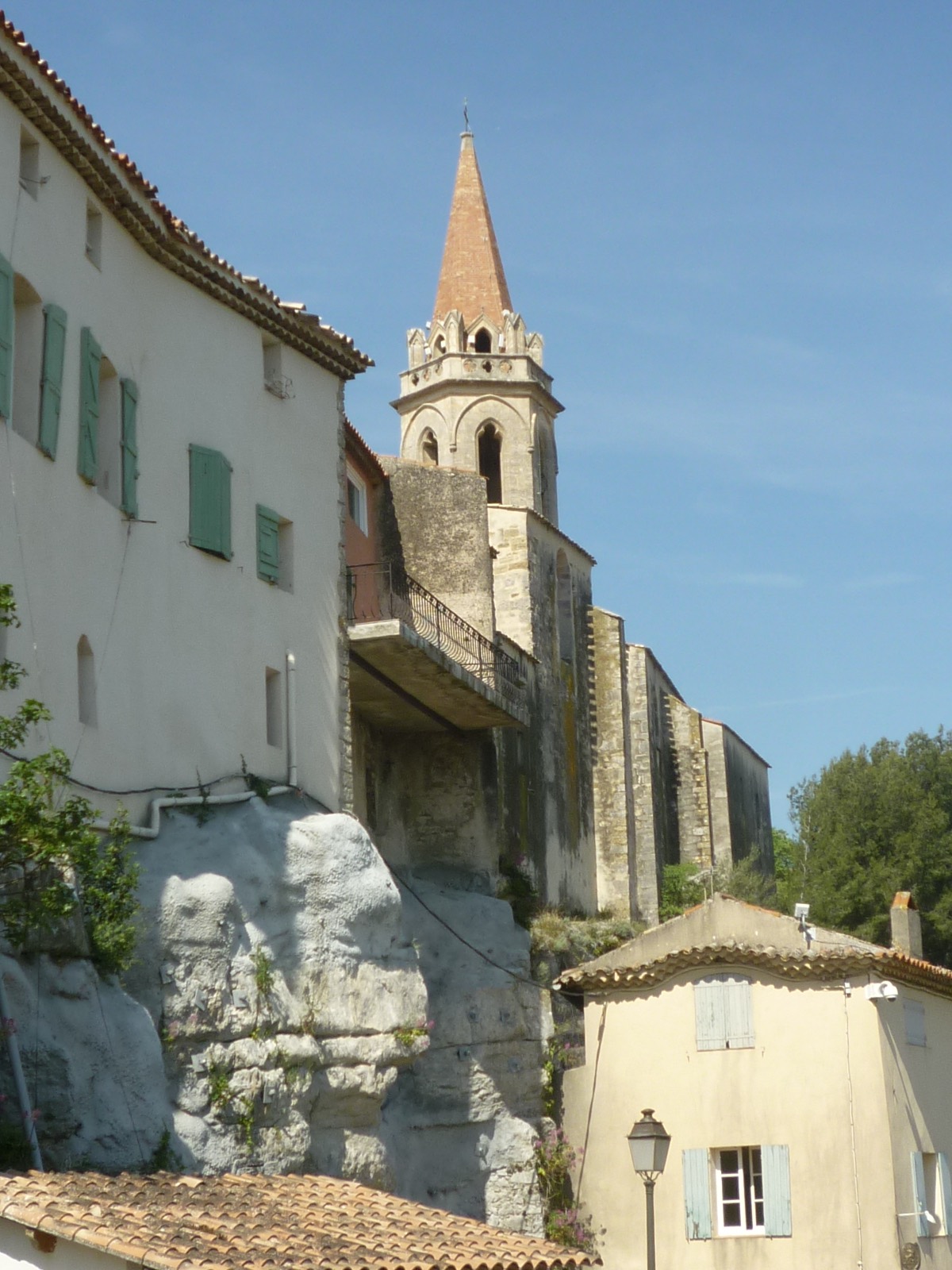 Une vue du clocher de l'église st André