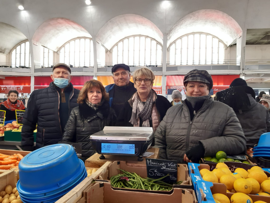 DEBORDE ET LEURS VENDEURS NOVEMBRE 2023 GLA GLA PRODUCTEURS LIMAS.jpg