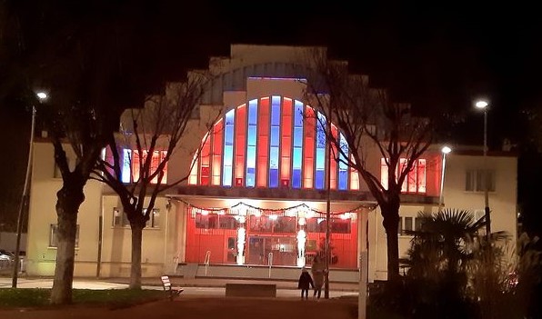 LA HALLE DE NUIT DECEMBRE 2023 EXTERIEUR.jpg