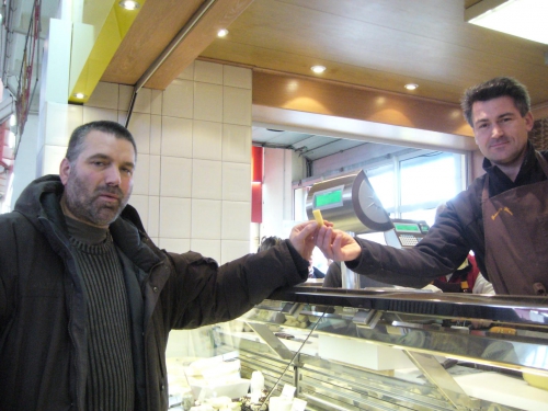 marché jour de l'an 022 Fromager.JPG