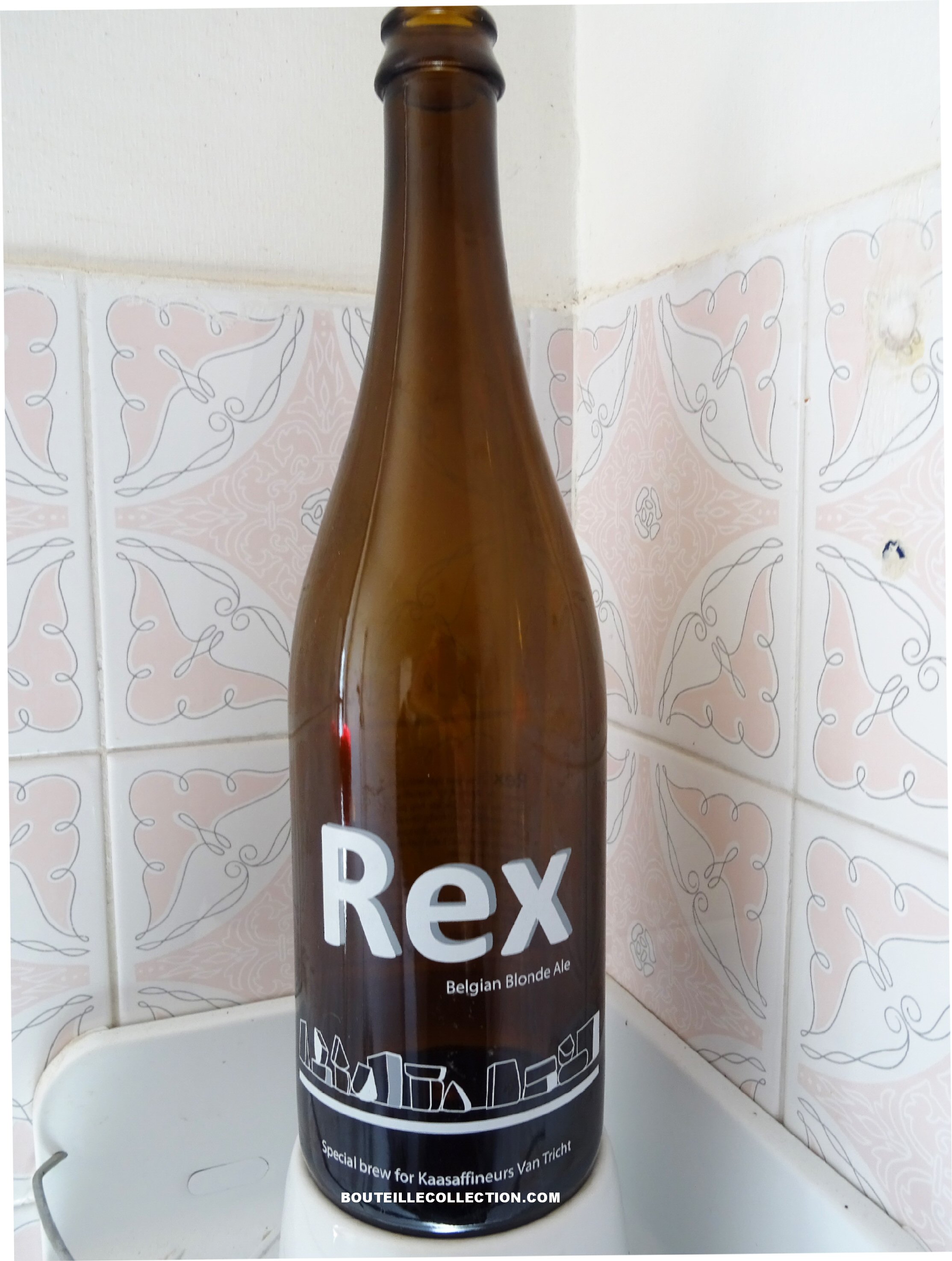 VAN TRICH REX 75CL B  .jpg