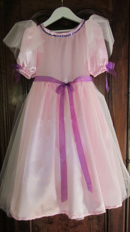 Robe de Princesse  pour les 4 ans  de ma Princesse !!