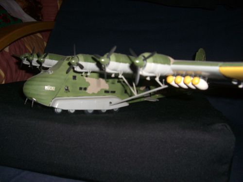 Thème :deuxième guerre mondiale/bombardier super lourd messerschmitt me 323 allemand à  6 moteurs