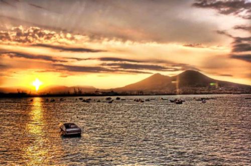 Coucher de soleil sur la baie de Naples