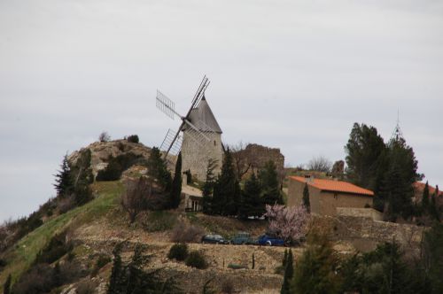 MOULIN  A PEYREPERTUSE