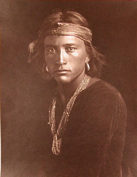 Photo de Karl Moon (A Navajo Boy 1907).jpg