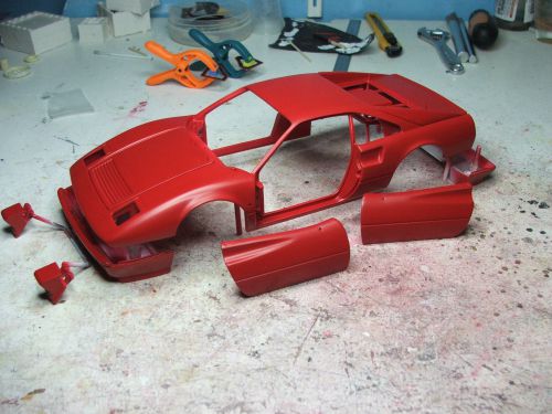 carrosserie peinte en rosso corsa 300