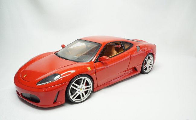 la base: F430  HotWheels