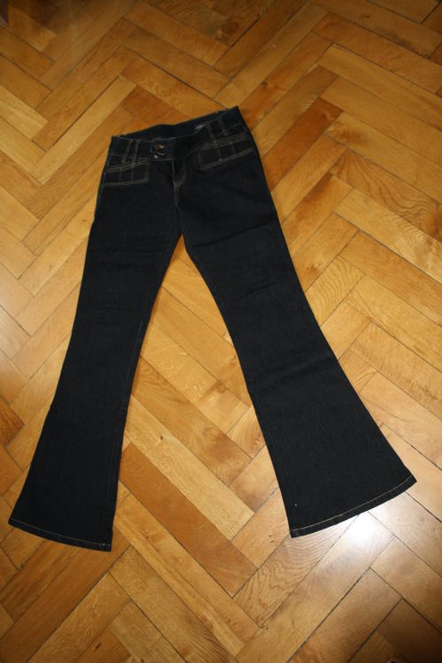 Jeans noir Taille 38/40 10.-