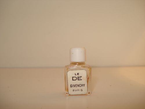 Parfum 1 mL etq blanche