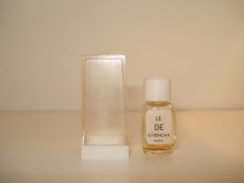 Parfum 1mL etq blanche