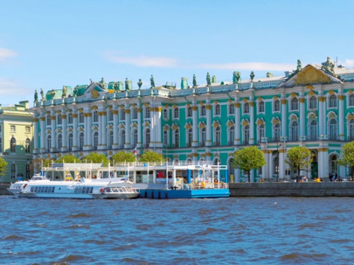 russie-saint_petersbourg-ermitage-01_fotolia.jpg