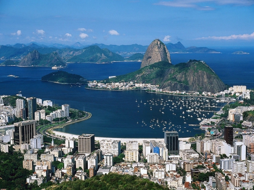 corcova3do_overlooking_rio_de_janeiro_brazil.jpg