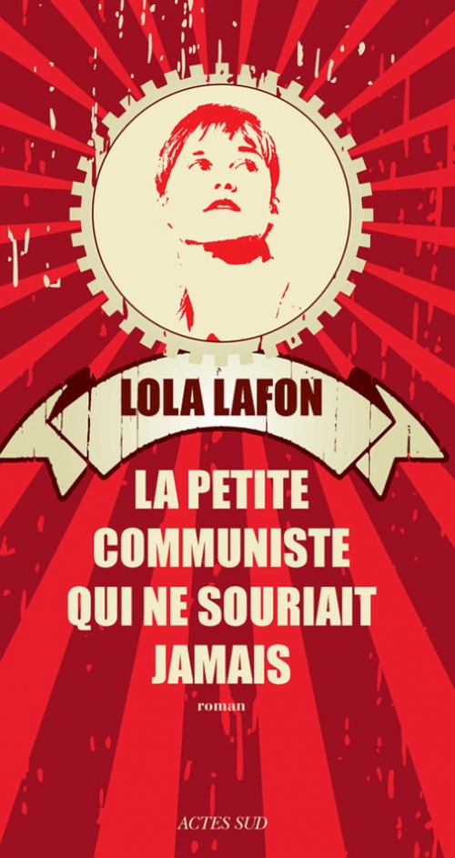 7768647169_la-petite-communiste-qui-ne-souriait-jamais-de-lola-lafon.jpg