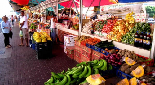 Mercato-Curaçao-Antille-Olandesi.-Author-Thomas-van-de-Weerd.-Licensed-under-Creative-Commons-Attribution-600x330.jpg