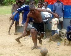 les espoirs déçus des jeunes footballeurs africains, bientot l'enquête