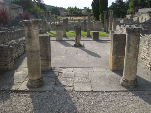 Vaison: site romain de la Villasse
