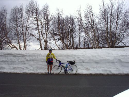 Vélo Auvergne printemps col de la Croix Saint Robert