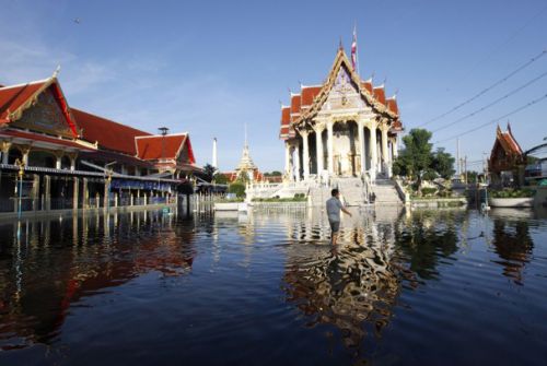temple sous les eaux