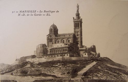 13 Marseille - La basilique de Notre Dame de la Garde.