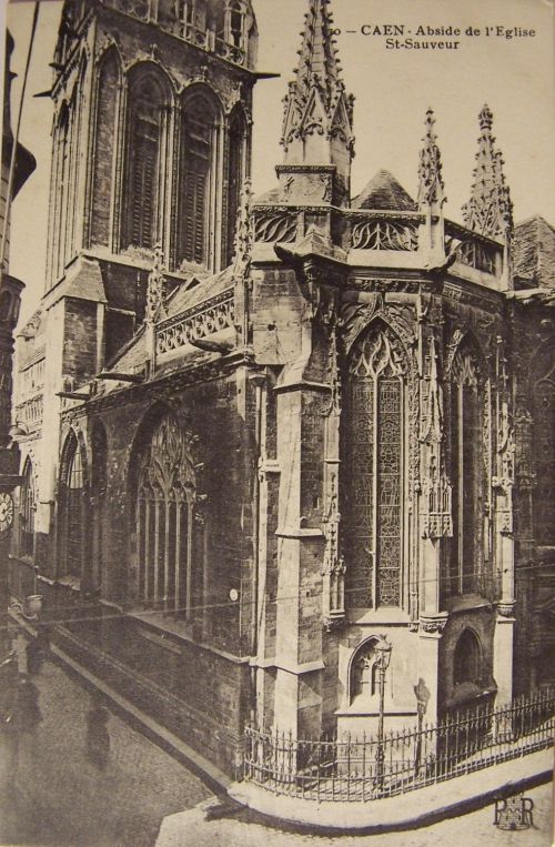 14 Caen Abside de l'église St Sauveur.
