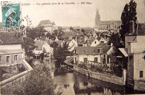 Chartres - Vue générale prise de la Courtille.jpg
