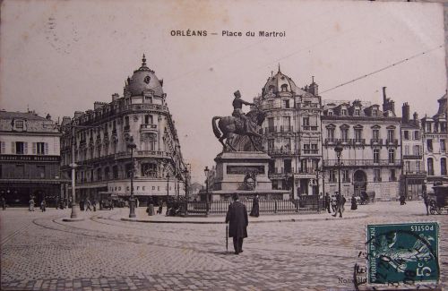 Orléans - Place du Martroi