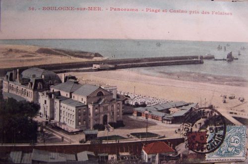 Boulogne sur mer - Casino et plage prises des falaises