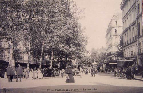 Paris - Marché dans le XVI éme