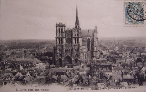 Amiens - Cathédrale - prise à vol d'oiseau