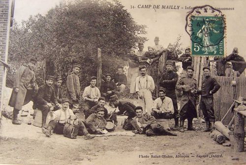 10 - Mailly le camp - infanterie en cantonnement
