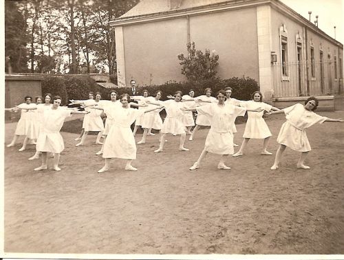 association amicale des anciennes éléves del'école du Cogners Le Mans répetition 2