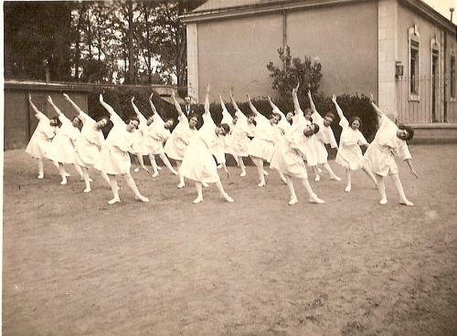 association amicale des anciennes éléves del'école du Cogners Le Mans répetition 3