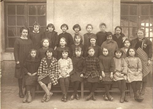 Ecole Léon Bollée année 1926/1927; identifications sur la photo suivante
