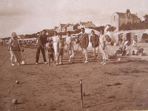 1923: croquet sur la plage de Chatelaillion