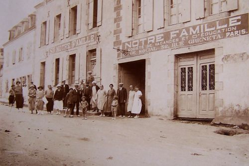 1924: en pension de famille  à Brignogan