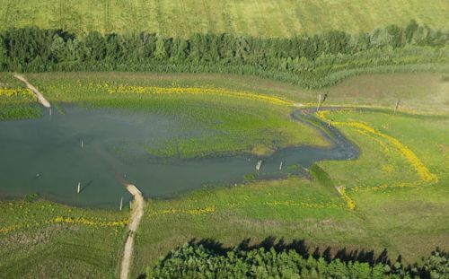 et pour finir, le lac du Tordre du côté de chez moi...